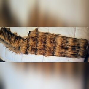 Beautiful, One Sleeve With Collar Faux Fur Animal Print